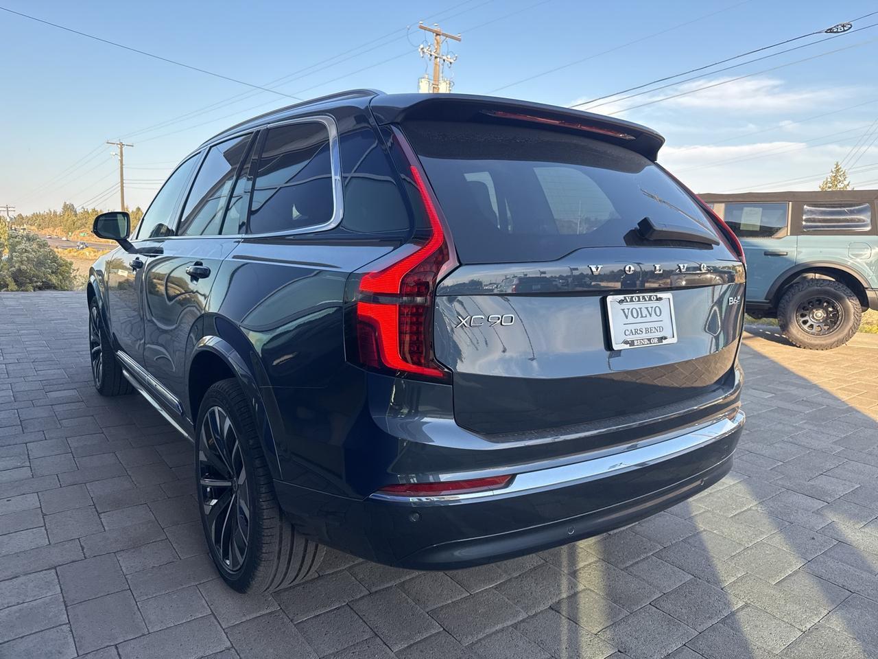 2026 Volvo XC90 B6 Ultra Bend OR
