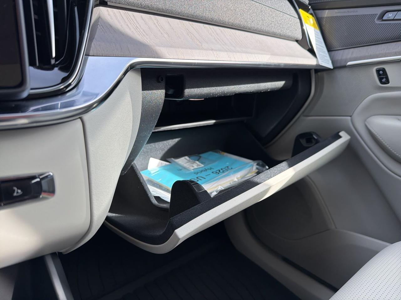 2026 Volvo XC90 B6 Ultra Bend OR