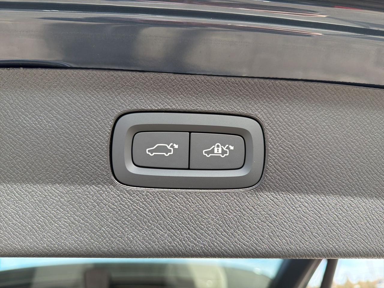 2026 Volvo XC90 B6 Ultra Bend OR