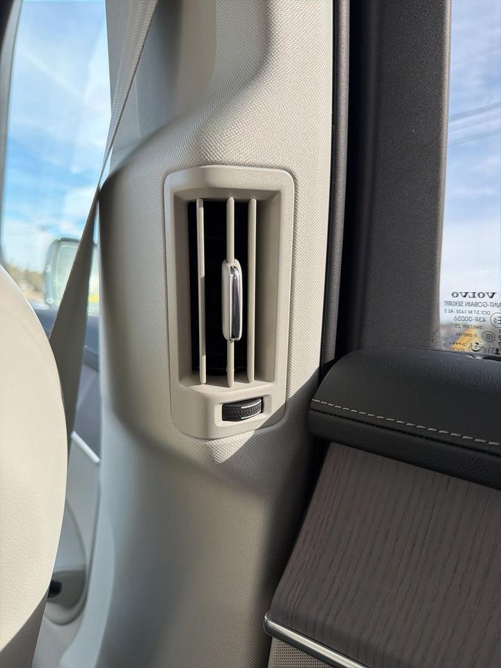 2026 Volvo XC90 B6 Ultra Bend OR