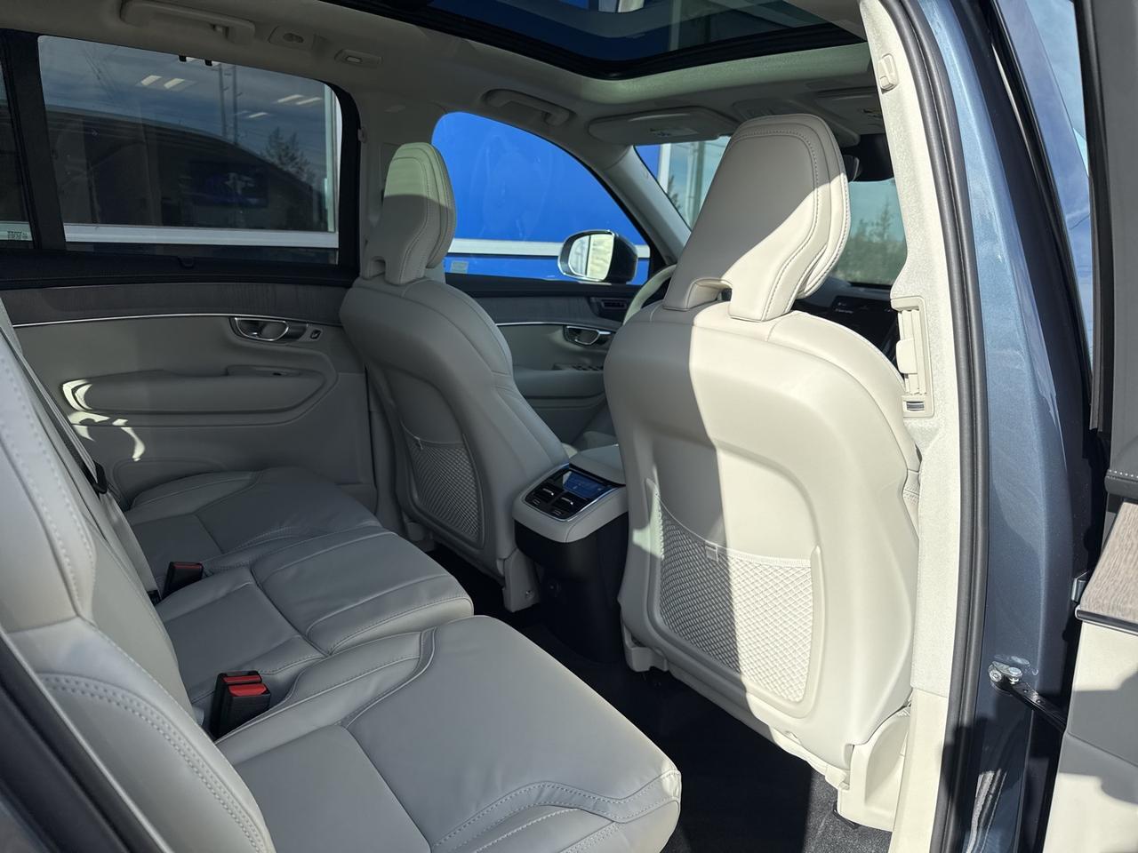 2026 Volvo XC90 B6 Ultra Bend OR