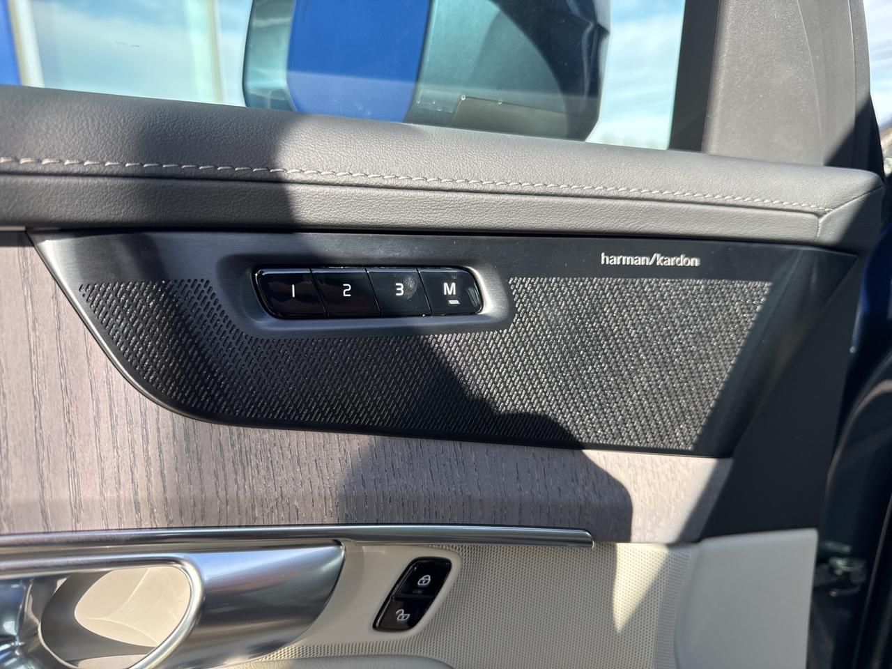 2026 Volvo XC90 B6 Ultra Bend OR