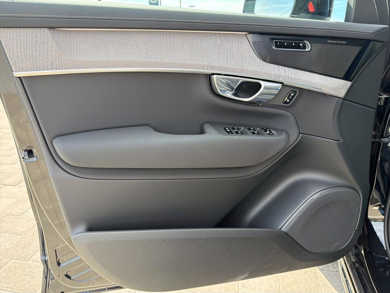 2026 Volvo XC90 B6 Ultra Bend OR