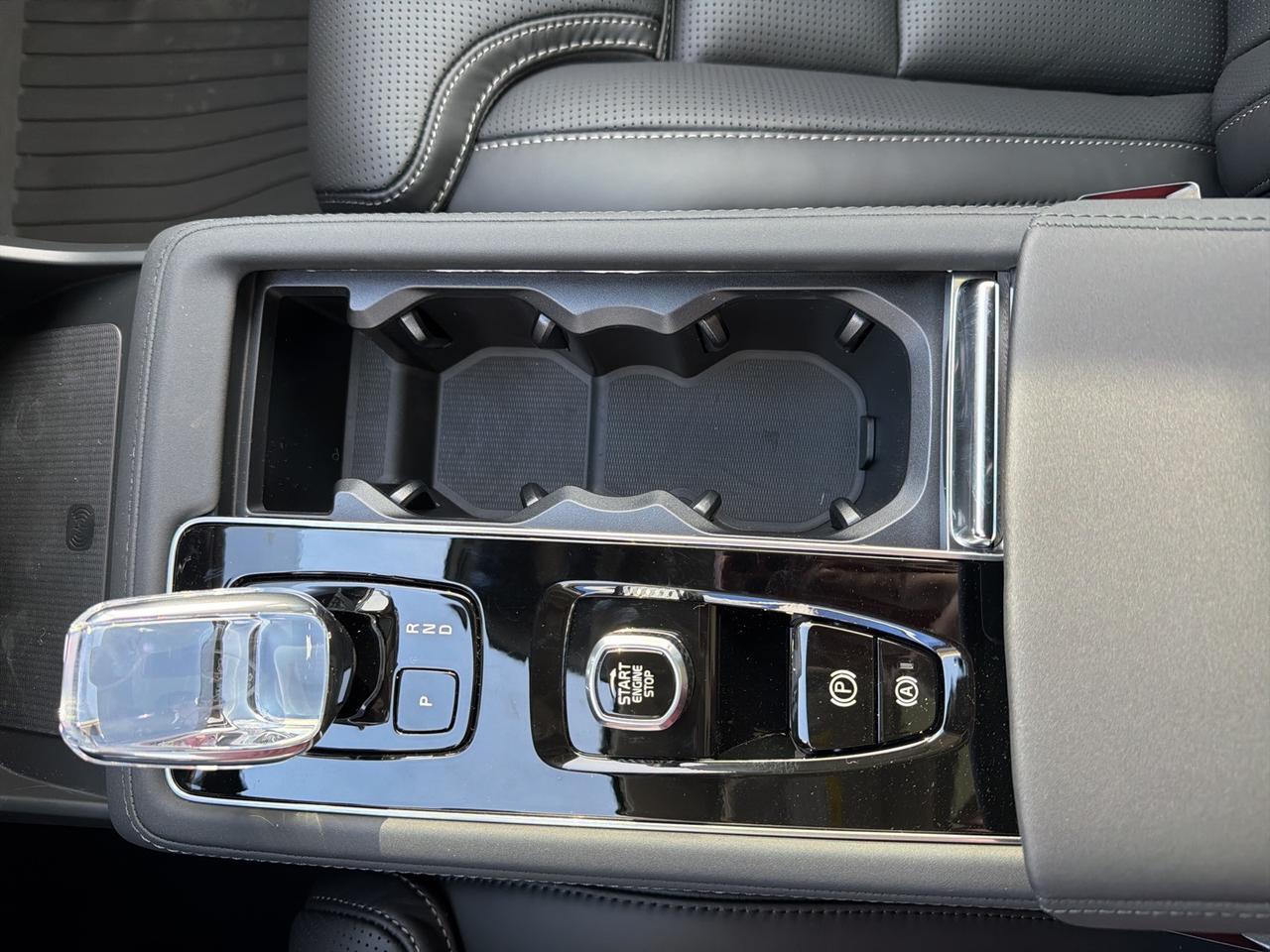 2026 Volvo XC90 B6 Ultra Bend OR