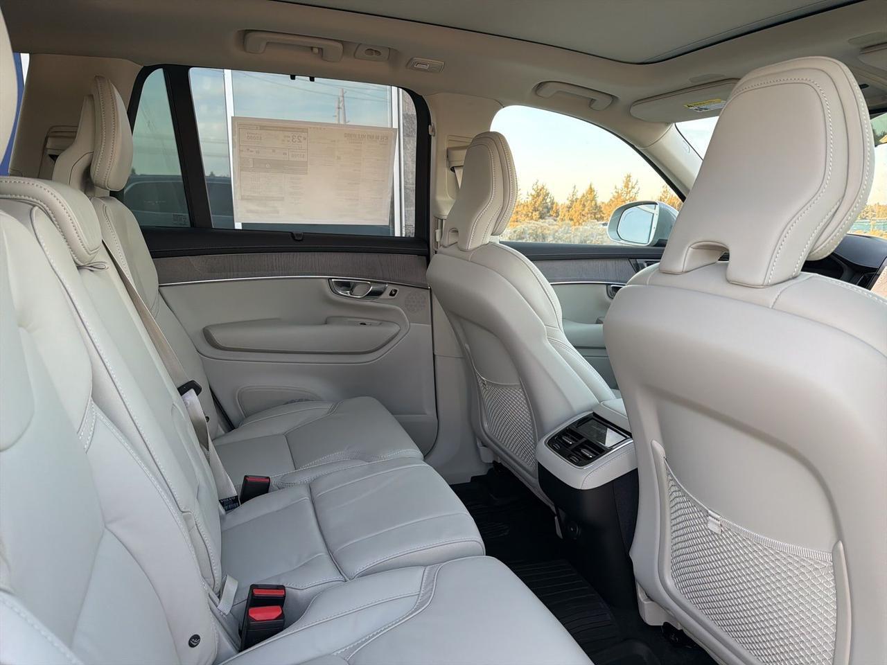 2026 Volvo XC90 B6 Ultra Bend OR