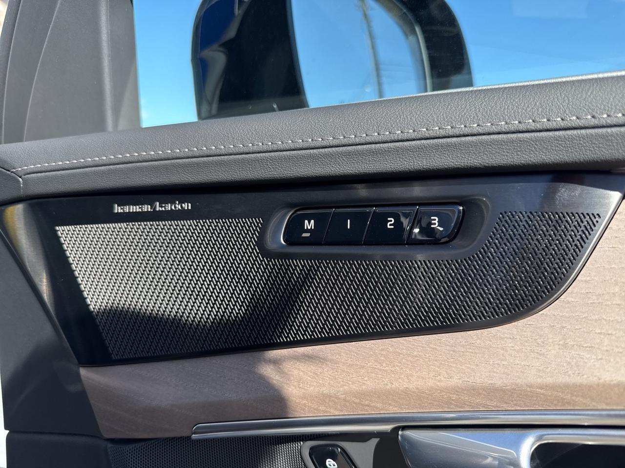 2026 Volvo XC90 B6 Ultra Bend OR