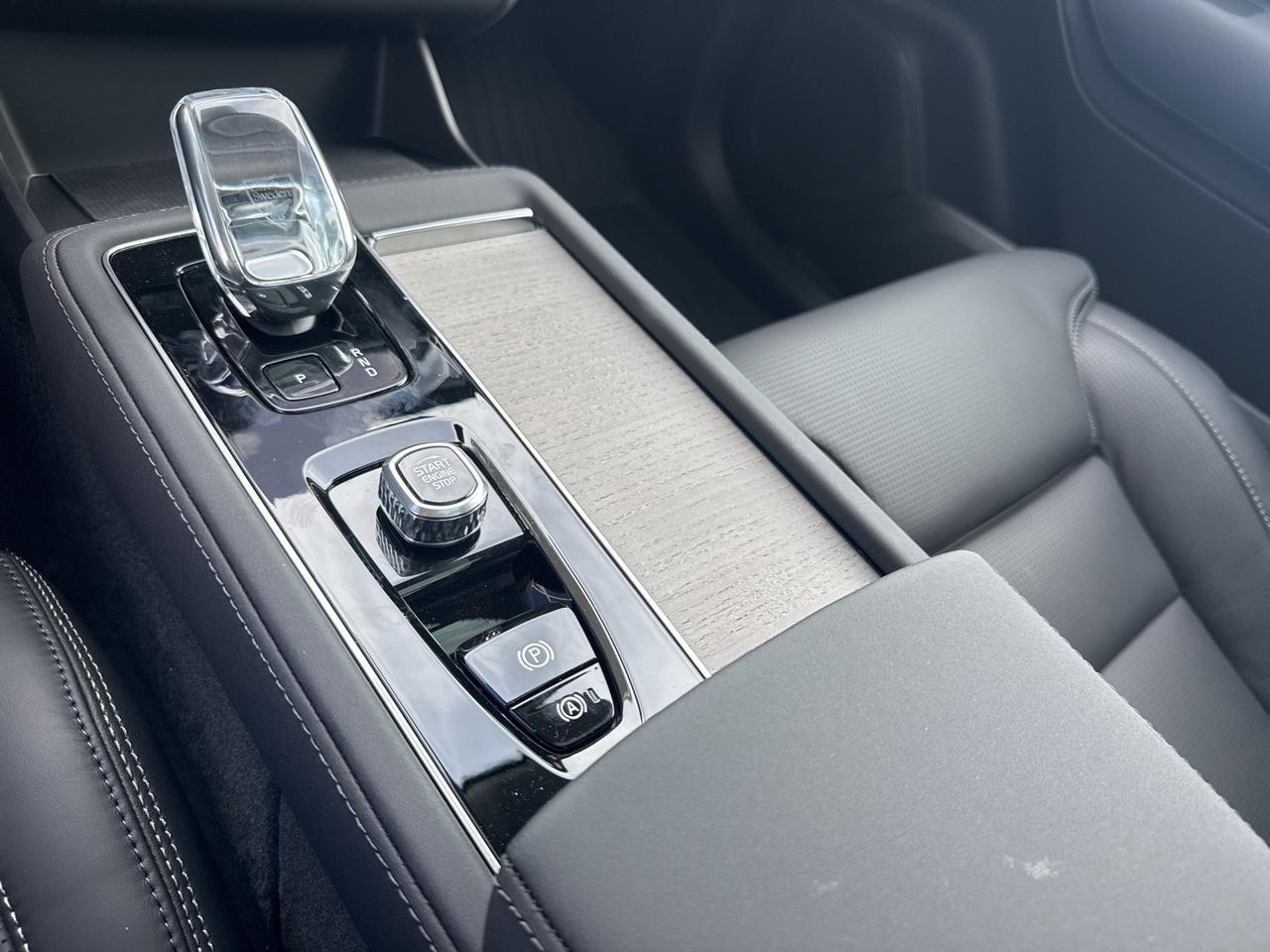 2026 Volvo XC90 B6 Ultra Bend OR