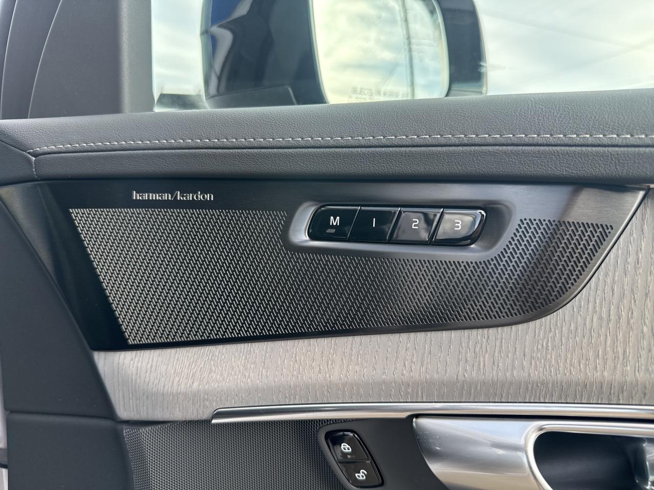 2026 Volvo XC90 B6 Ultra Bend OR