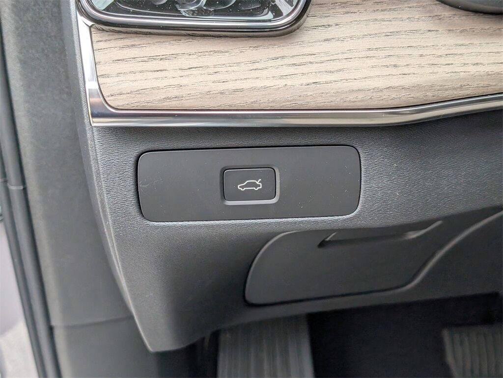 2026 Volvo XC90 B6 Ultra Hunt Valley MD