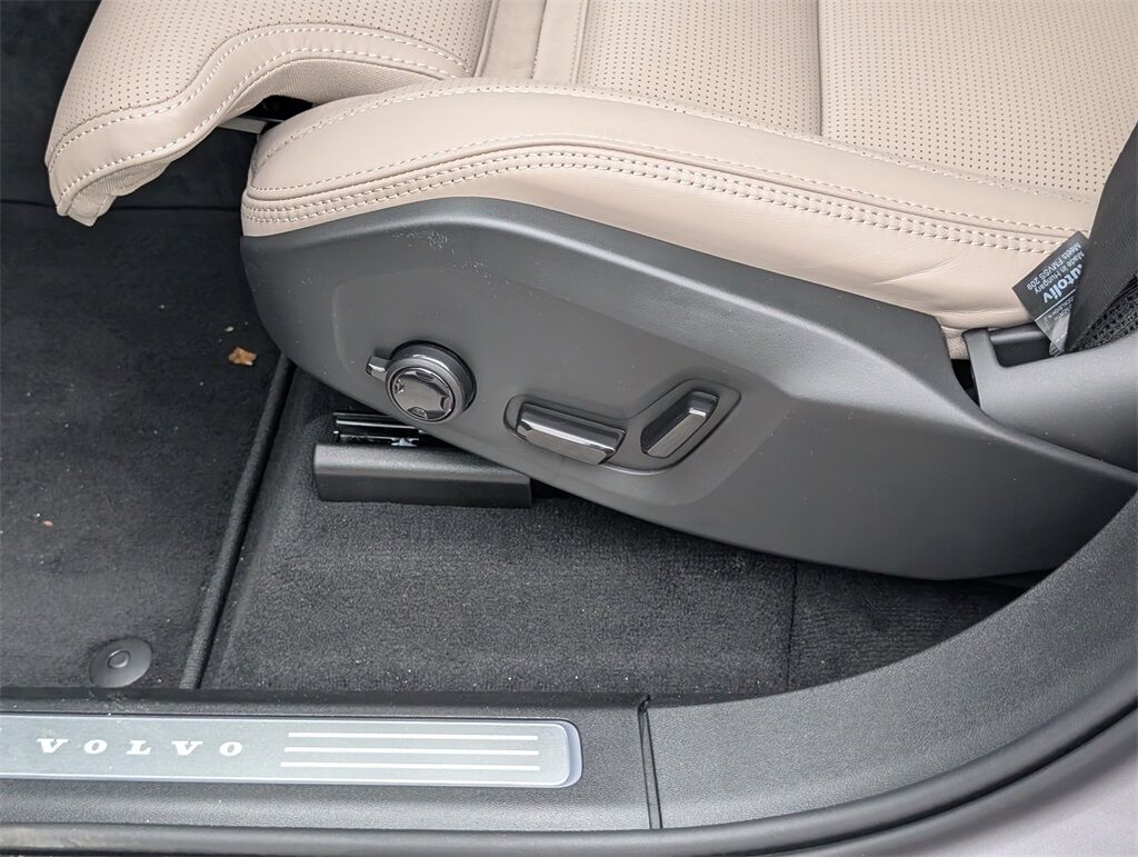 2026 Volvo XC90 B6 Ultra Hunt Valley MD