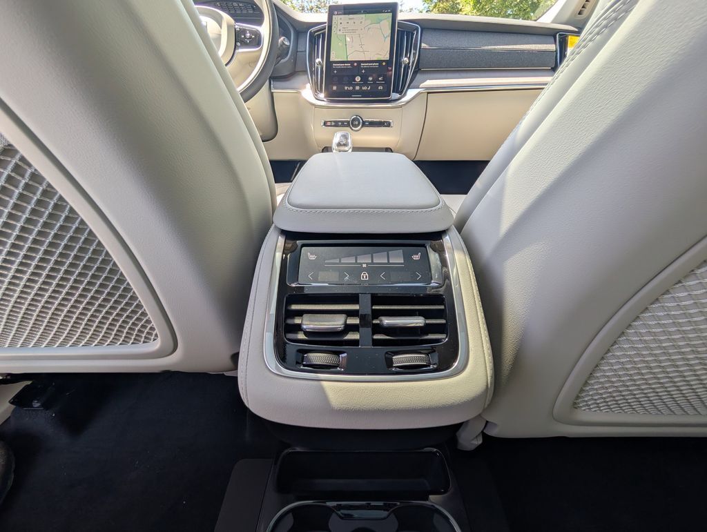 2026 Volvo XC90 B6 Ultra Hunt Valley MD