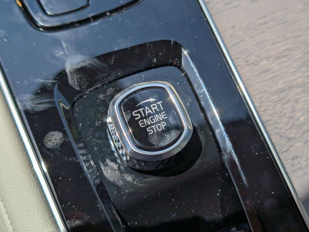 2026 Volvo XC90 B6 Ultra Hunt Valley MD