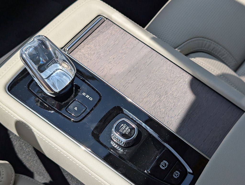 2026 Volvo XC90 B6 Ultra Hunt Valley MD