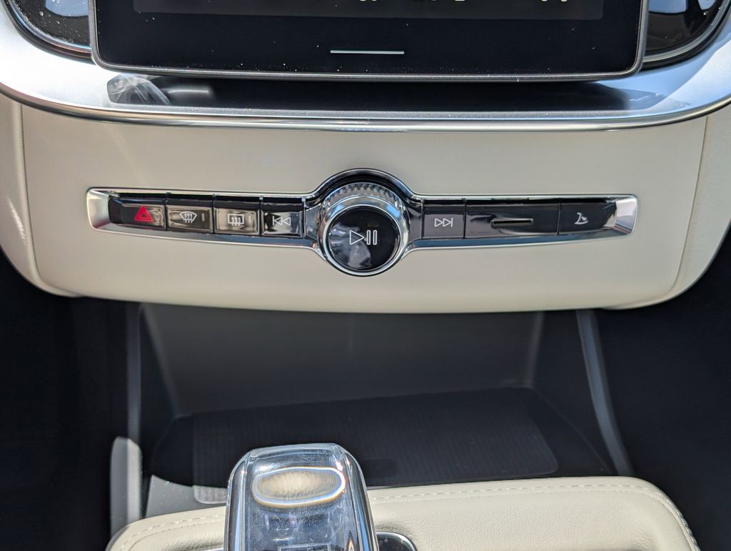 2026 Volvo XC90 B6 Ultra Hunt Valley MD