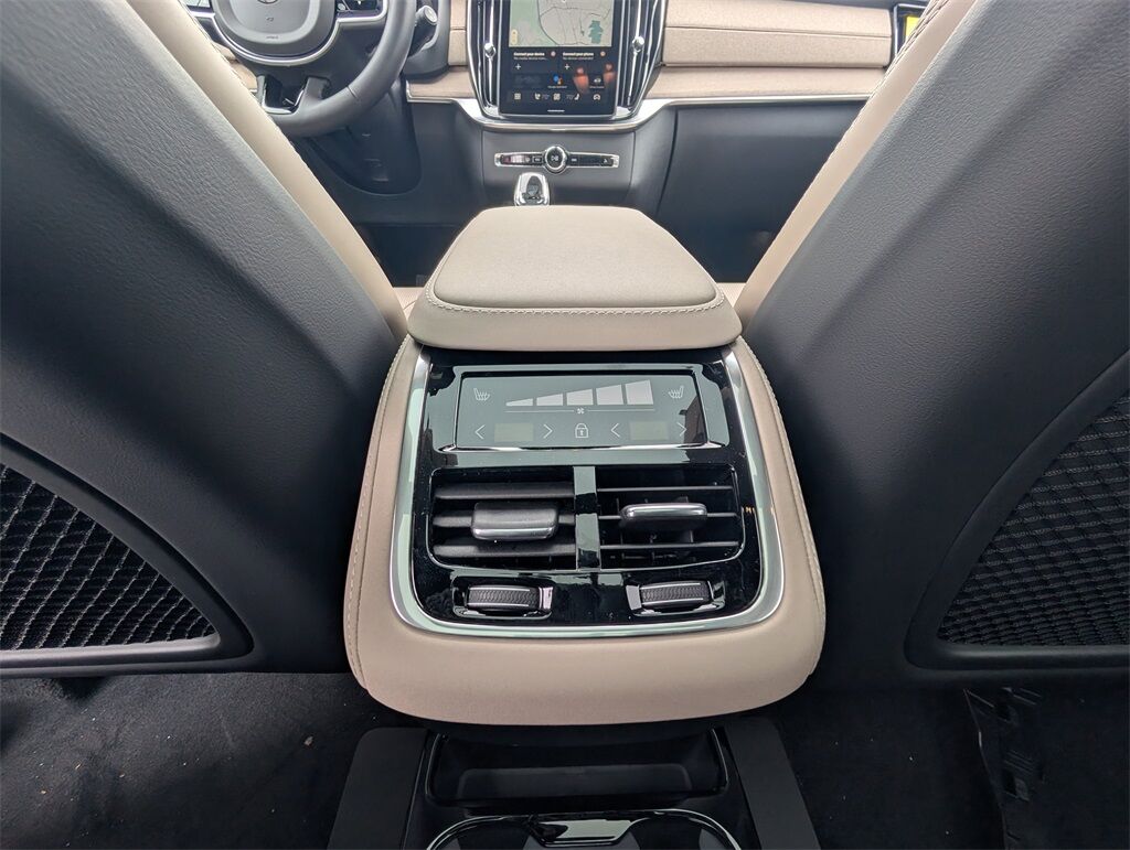 2026 Volvo XC90 B6 Ultra Hunt Valley MD