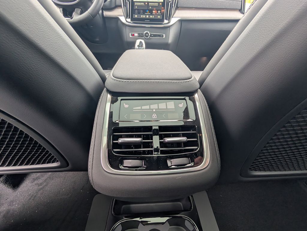 2026 Volvo XC90 B6 Ultra Hunt Valley MD
