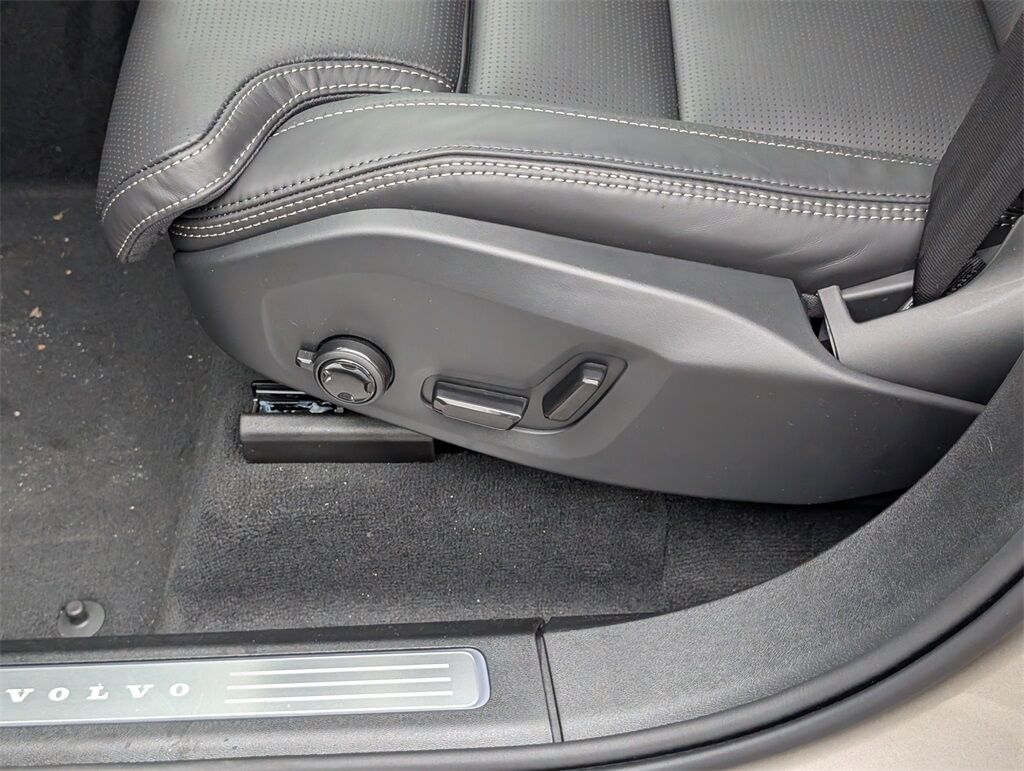 2026 Volvo XC90 B6 Ultra Hunt Valley MD