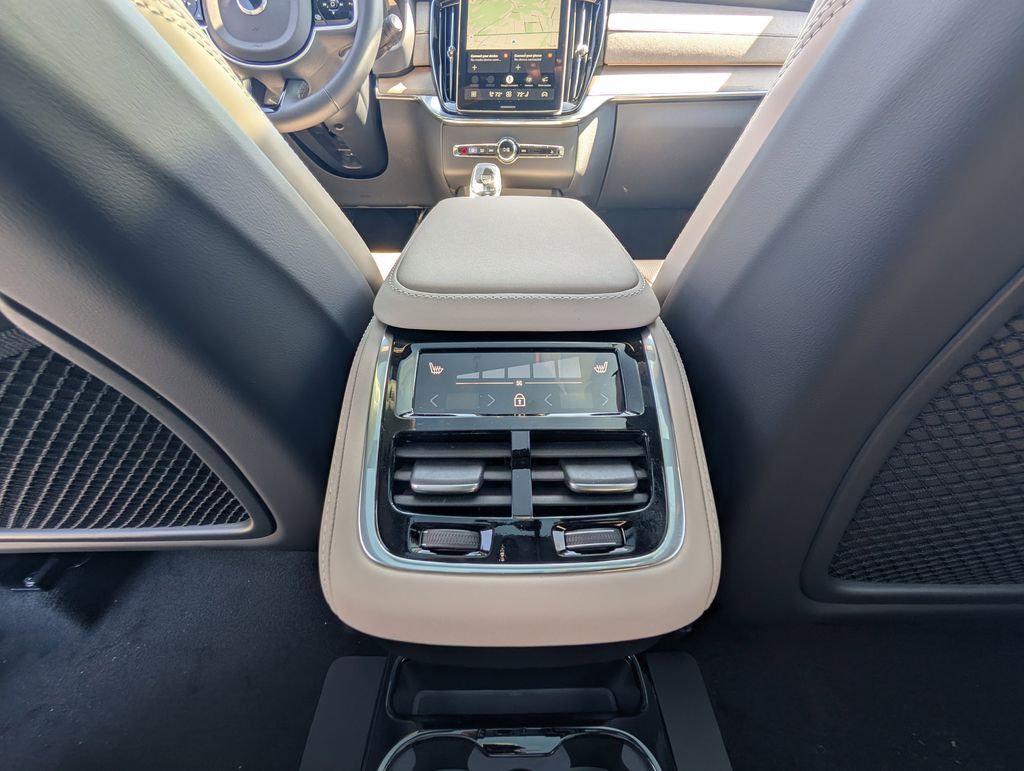 2026 Volvo XC90 B6 Ultra Hunt Valley MD