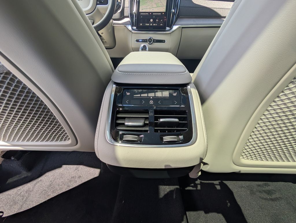 2026 Volvo XC90 B6 Ultra Hunt Valley MD