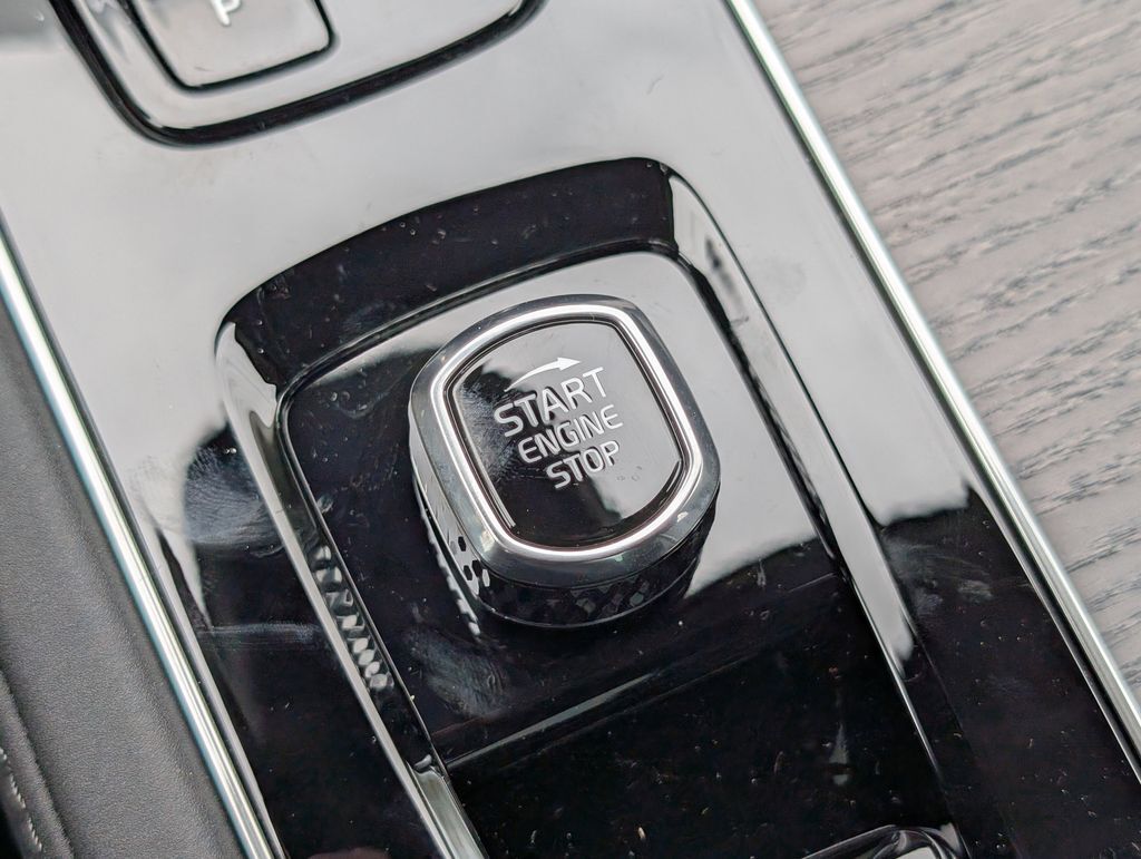 2026 Volvo XC90 B6 Ultra Hunt Valley MD