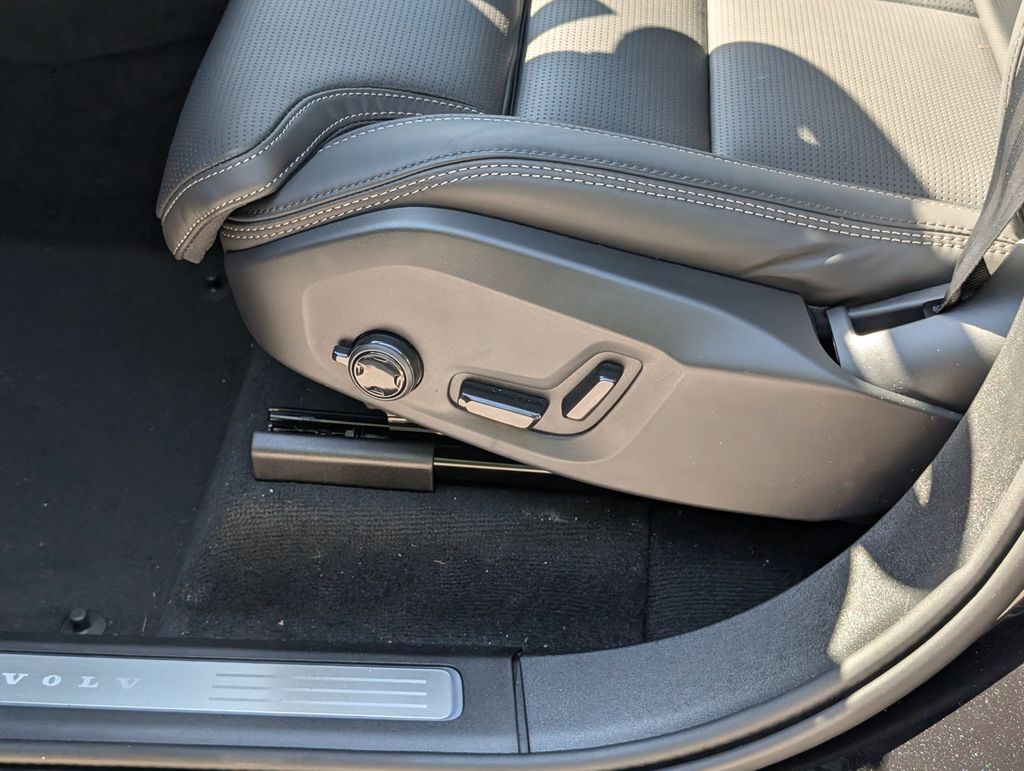 2026 Volvo XC90 B6 Ultra Hunt Valley MD