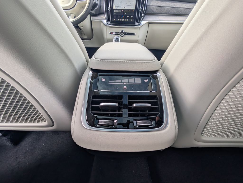 2026 Volvo XC90 B6 Ultra Hunt Valley MD