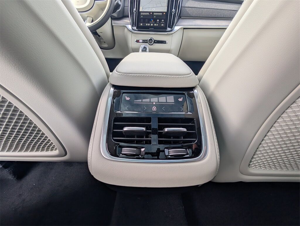 2026 Volvo XC90 B6 Ultra Hunt Valley MD