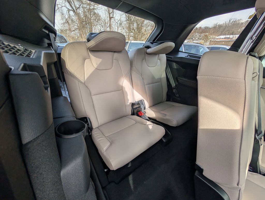 2026 Volvo XC90 B6 Ultra Hunt Valley MD