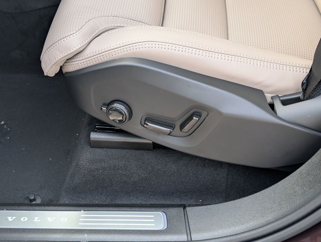 2026 Volvo XC90 B6 Ultra Hunt Valley MD