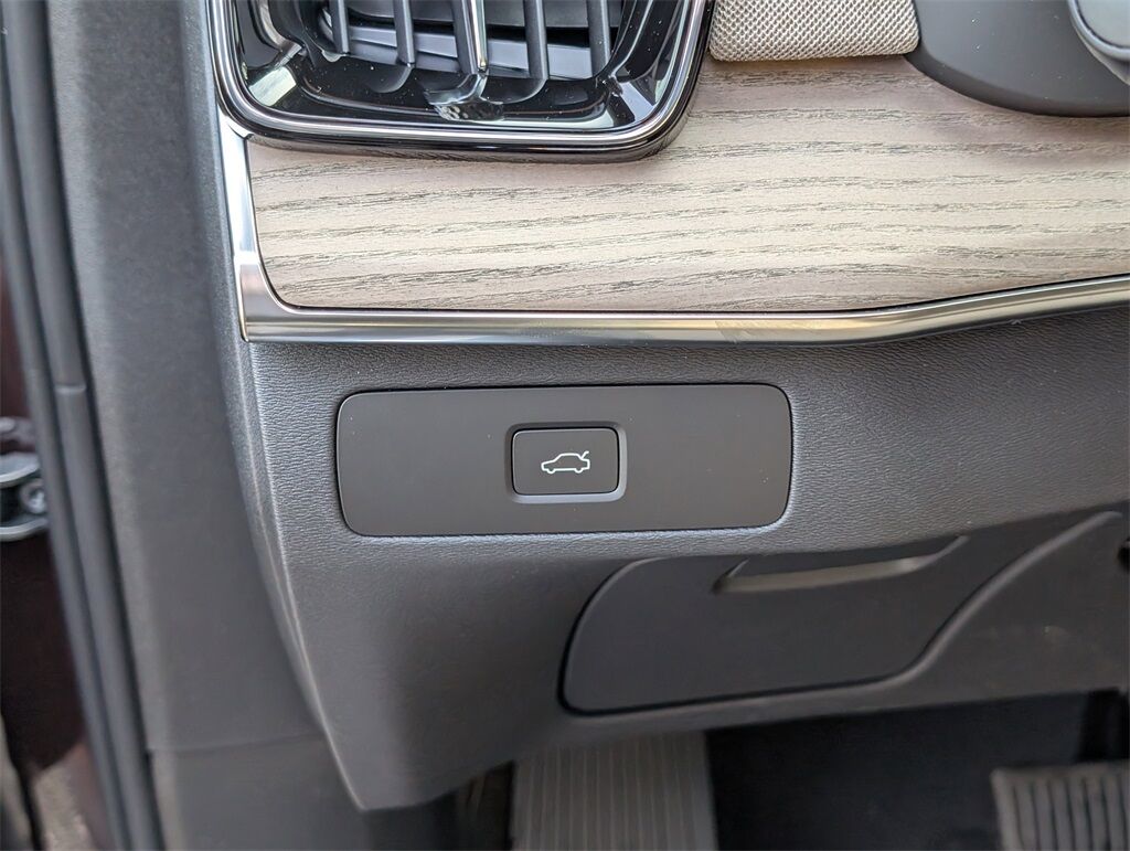 2026 Volvo XC90 B6 Ultra Hunt Valley MD