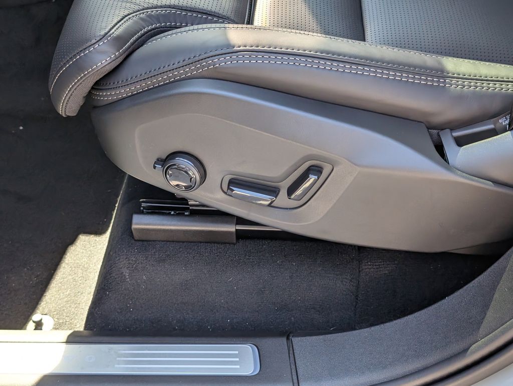 2026 Volvo XC90 B6 Ultra Hunt Valley MD