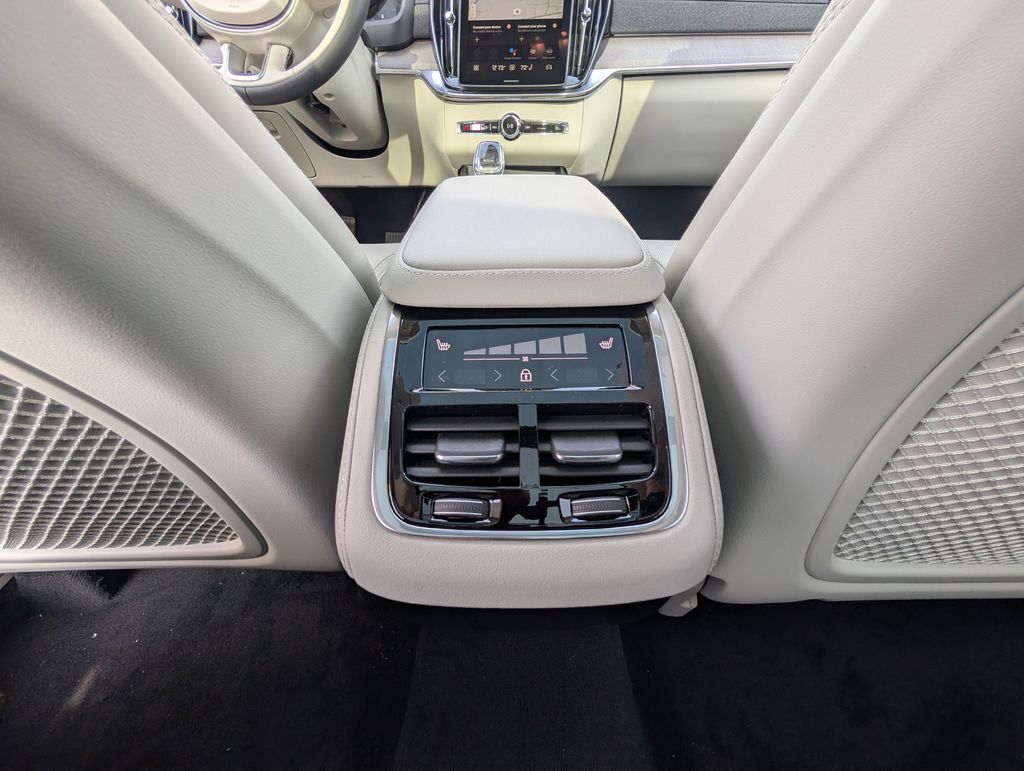 2026 Volvo XC90 B6 Ultra Hunt Valley MD