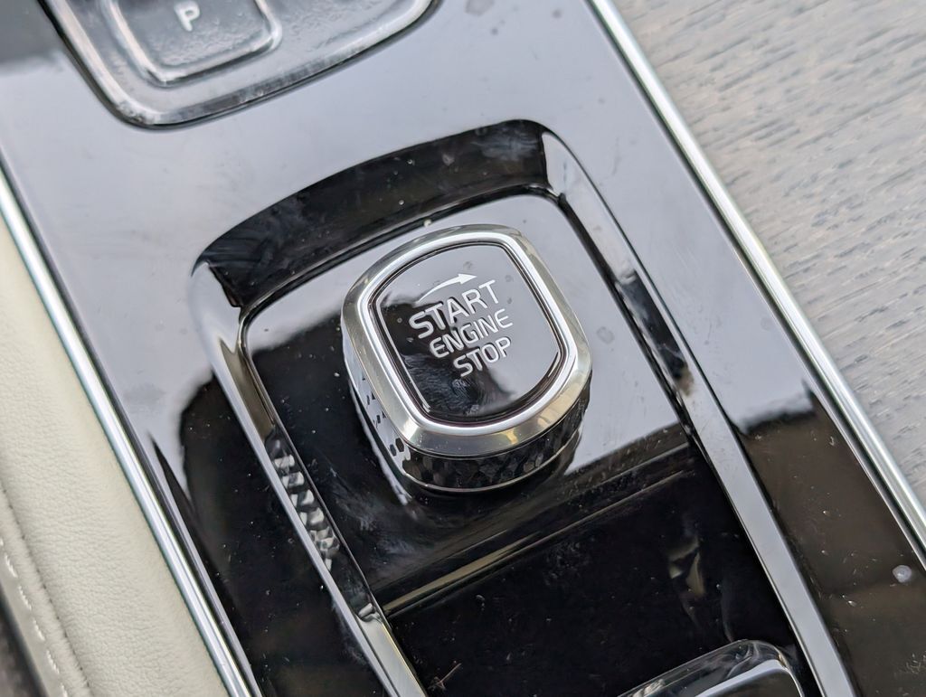 2026 Volvo XC90 B6 Ultra Hunt Valley MD