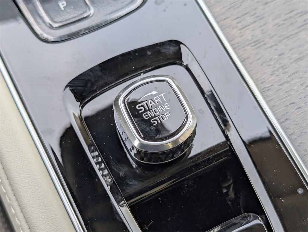 2026 Volvo XC90 B6 Ultra Hunt Valley MD