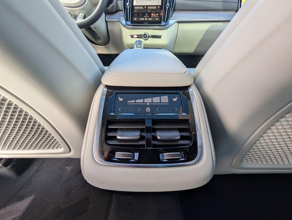 2026 Volvo XC90 B6 Ultra Hunt Valley MD