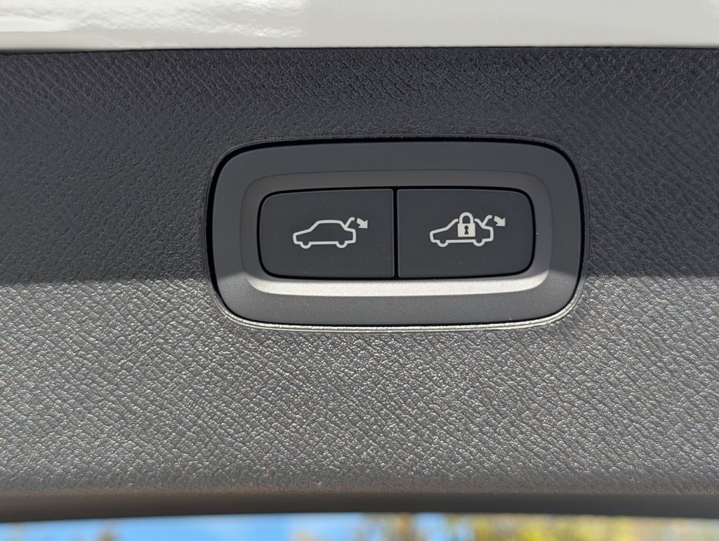 2026 Volvo XC90 B6 Ultra Hunt Valley MD