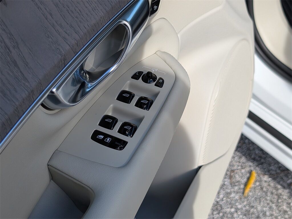 2026 Volvo XC90 B6 Ultra Hunt Valley MD