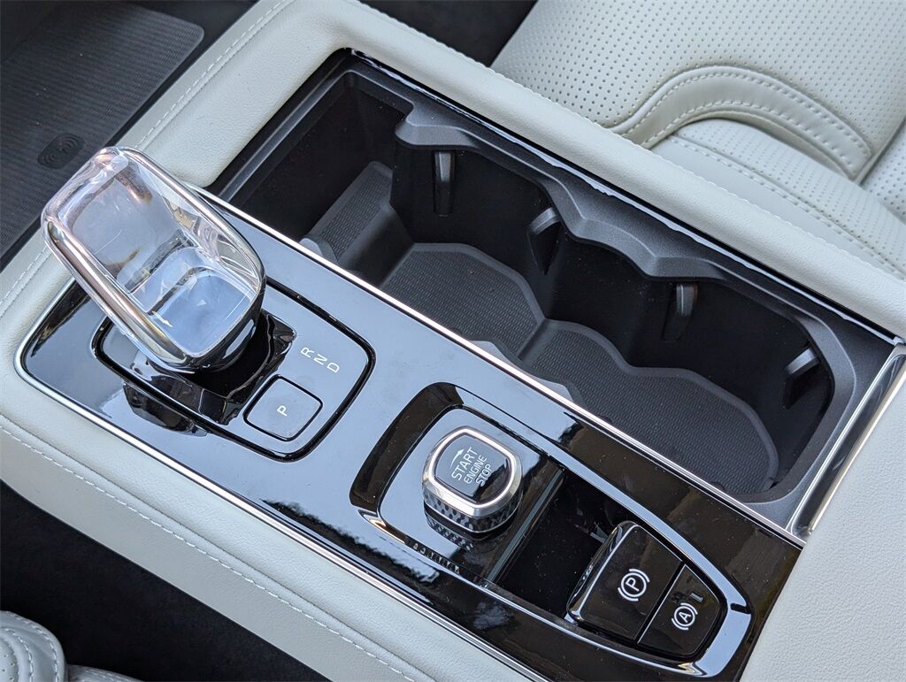 2026 Volvo XC90 B6 Ultra Hunt Valley MD