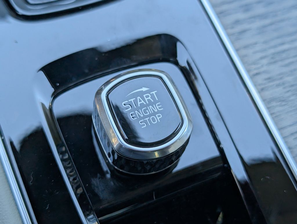 2026 Volvo XC90 B6 Ultra Hunt Valley MD