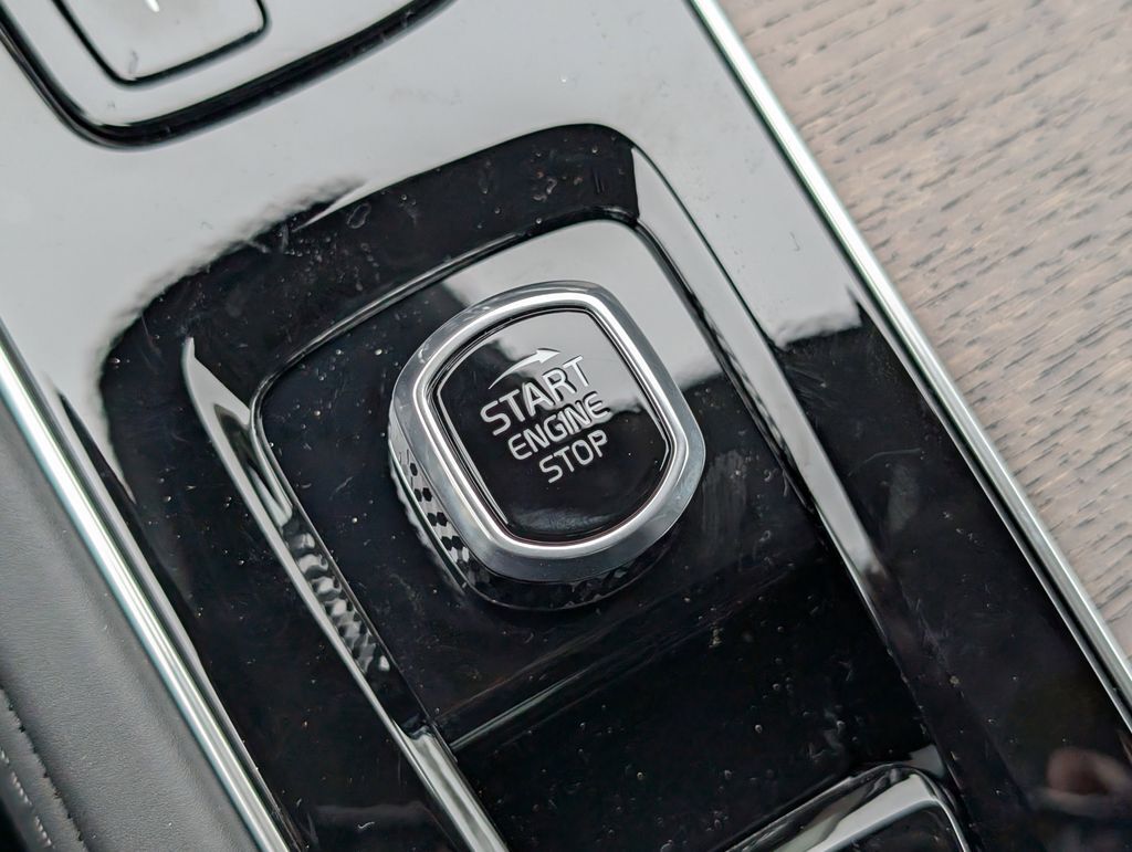 2026 Volvo XC90 B6 Ultra Hunt Valley MD