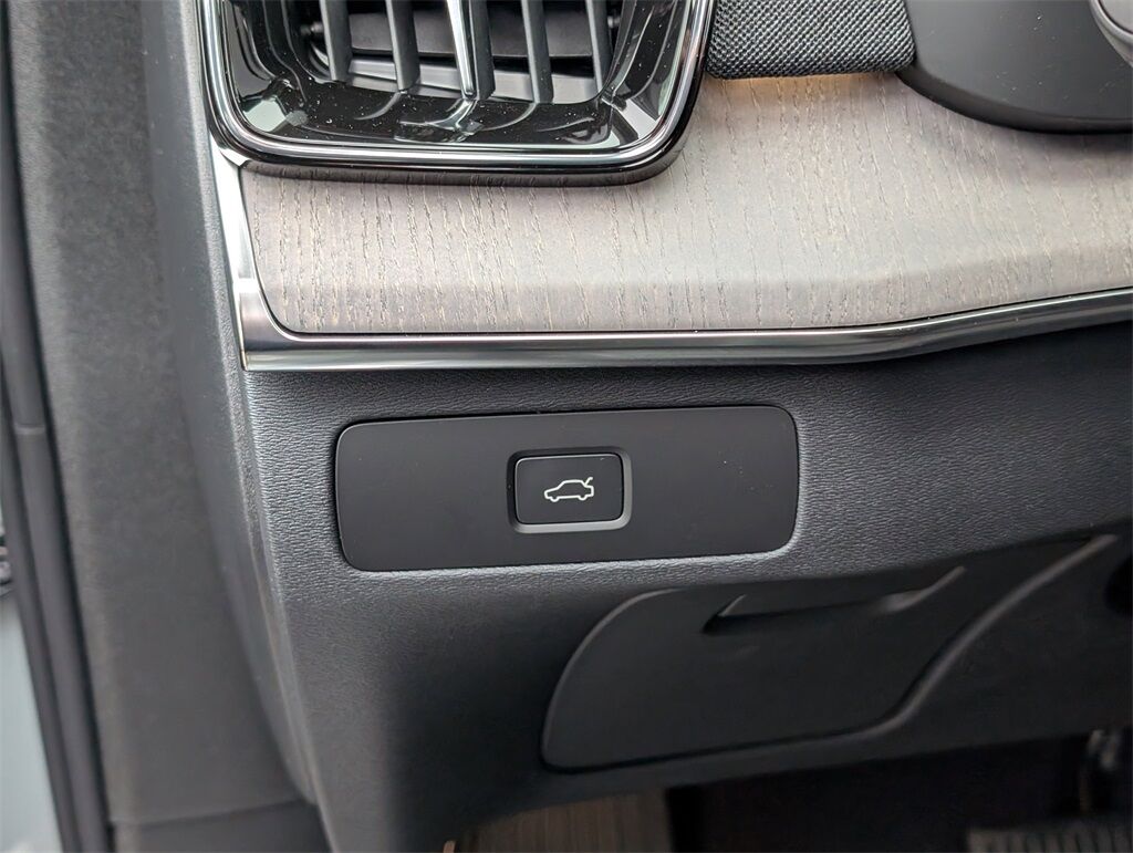 2026 Volvo XC90 B6 Ultra Hunt Valley MD