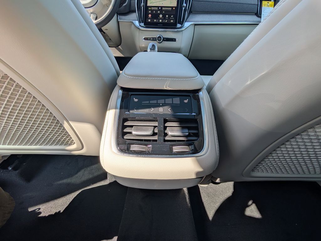 2026 Volvo XC90 B6 Ultra Hunt Valley MD