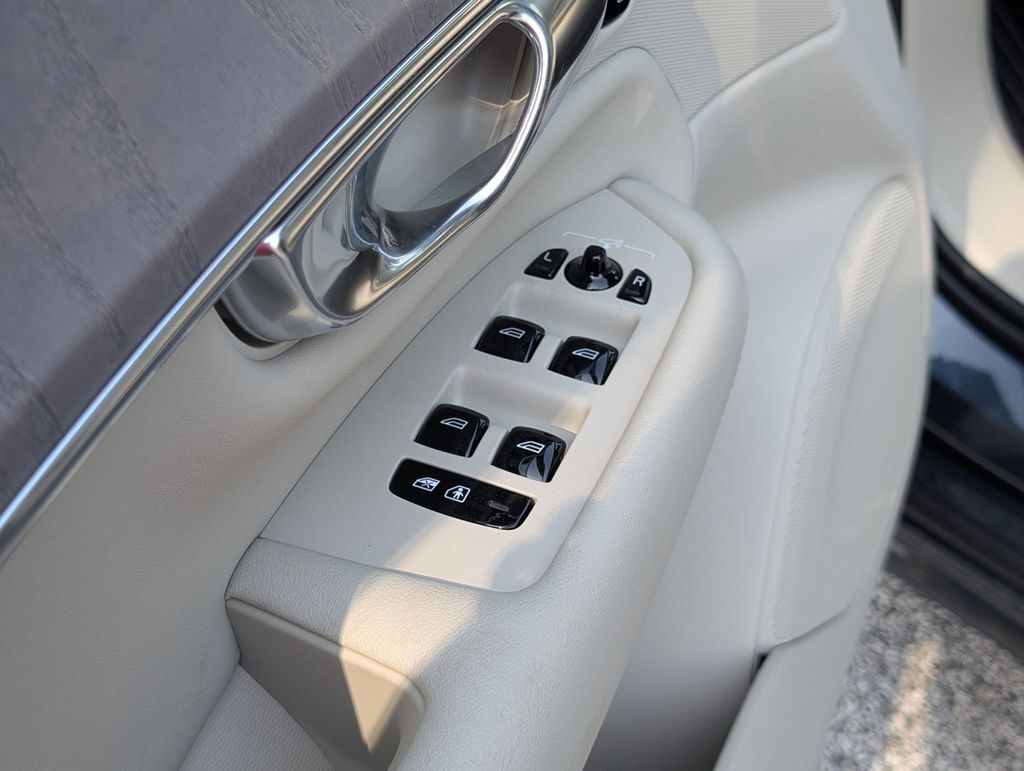 2026 Volvo XC90 B6 Ultra Hunt Valley MD