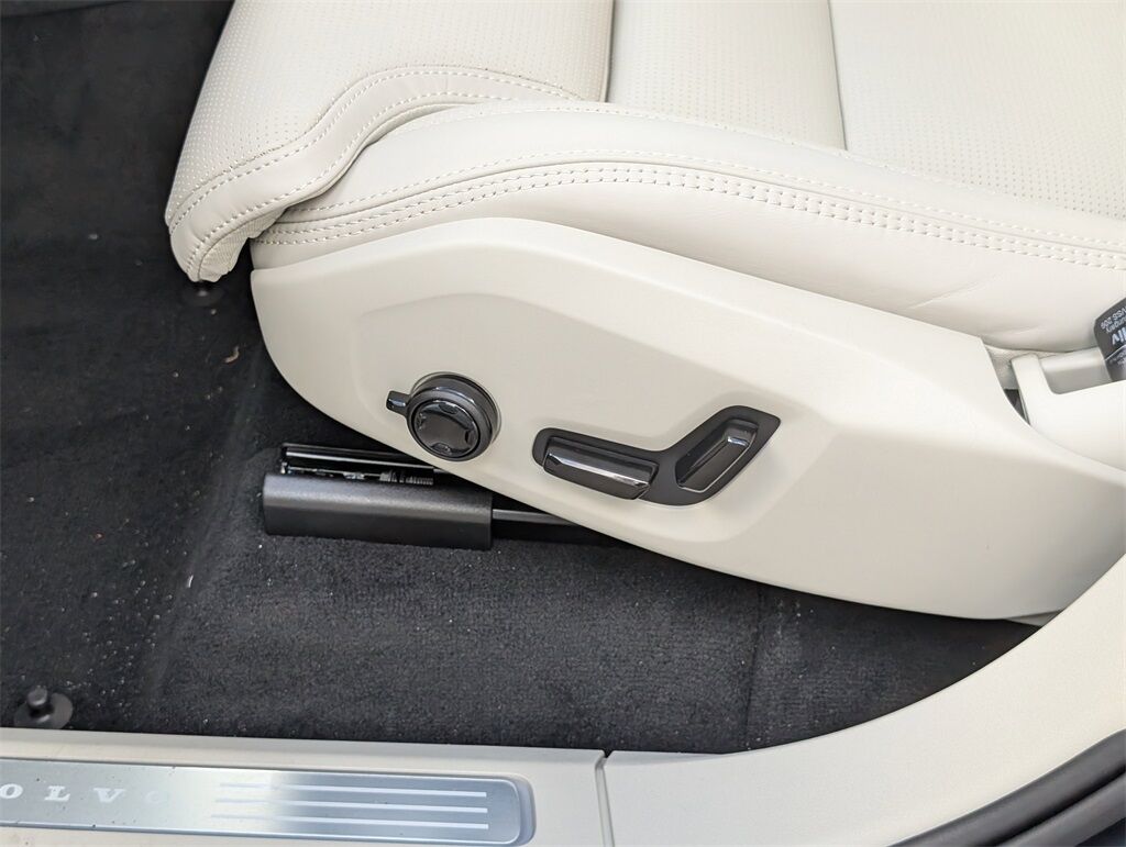 2026 Volvo XC90 B6 Ultra Hunt Valley MD