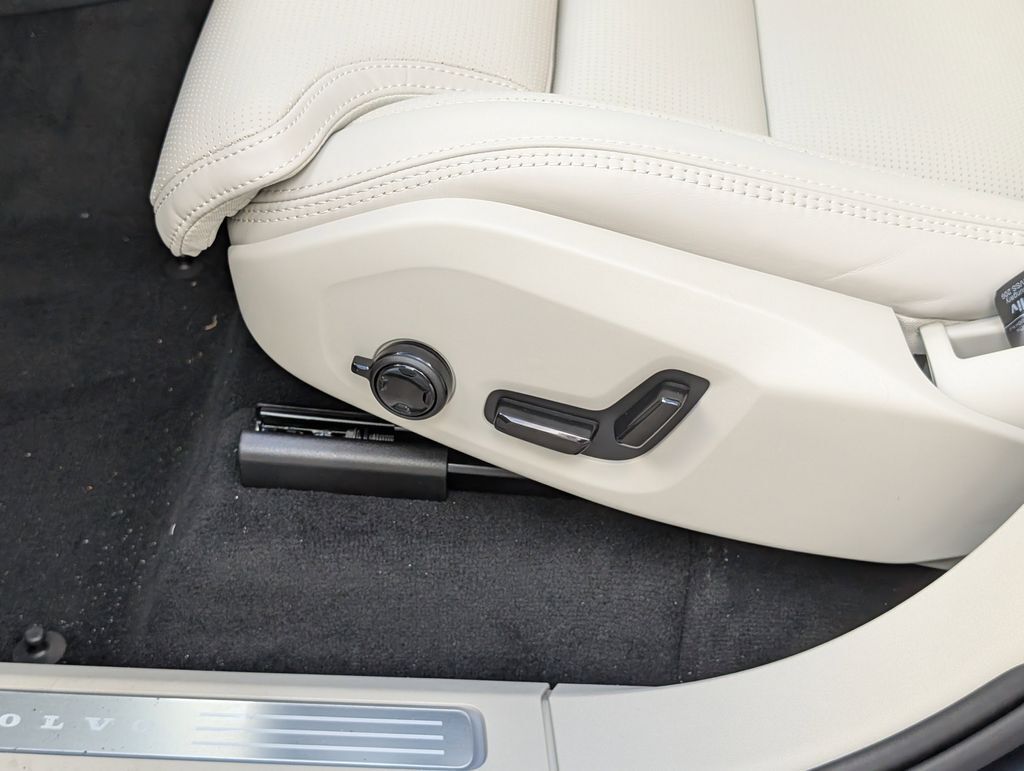 2026 Volvo XC90 B6 Ultra Hunt Valley MD