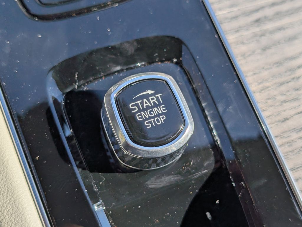 2026 Volvo XC90 B6 Ultra Hunt Valley MD