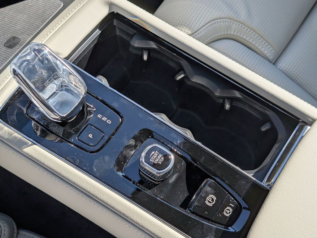 2026 Volvo XC90 B6 Ultra Hunt Valley MD