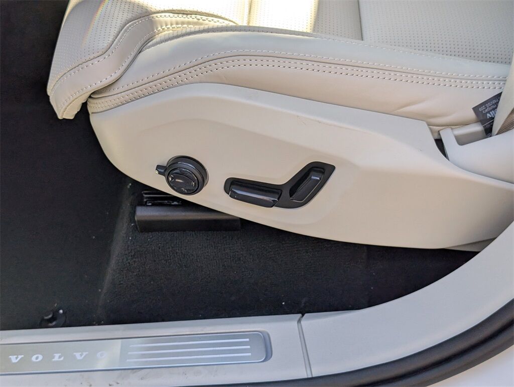 2026 Volvo XC90 B6 Ultra Hunt Valley MD