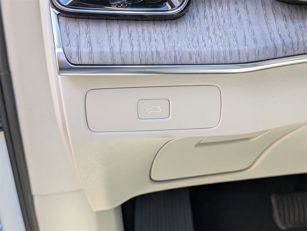 2026 Volvo XC90 B6 Ultra Hunt Valley MD