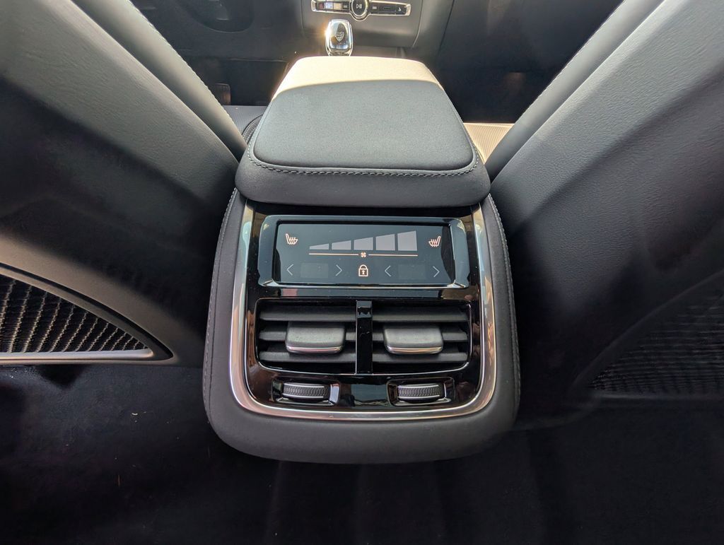 2026 Volvo XC90 B6 Ultra Hunt Valley MD